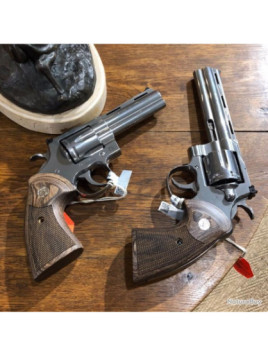 Revolver Colt Python neuf -...